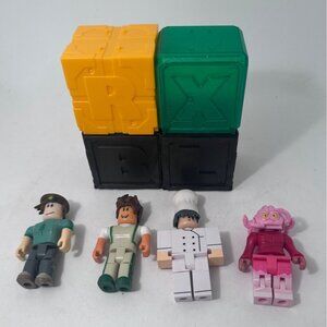 Roblox Mystery Figures Set Of 4 Storage Blocks Action Gaming Toys